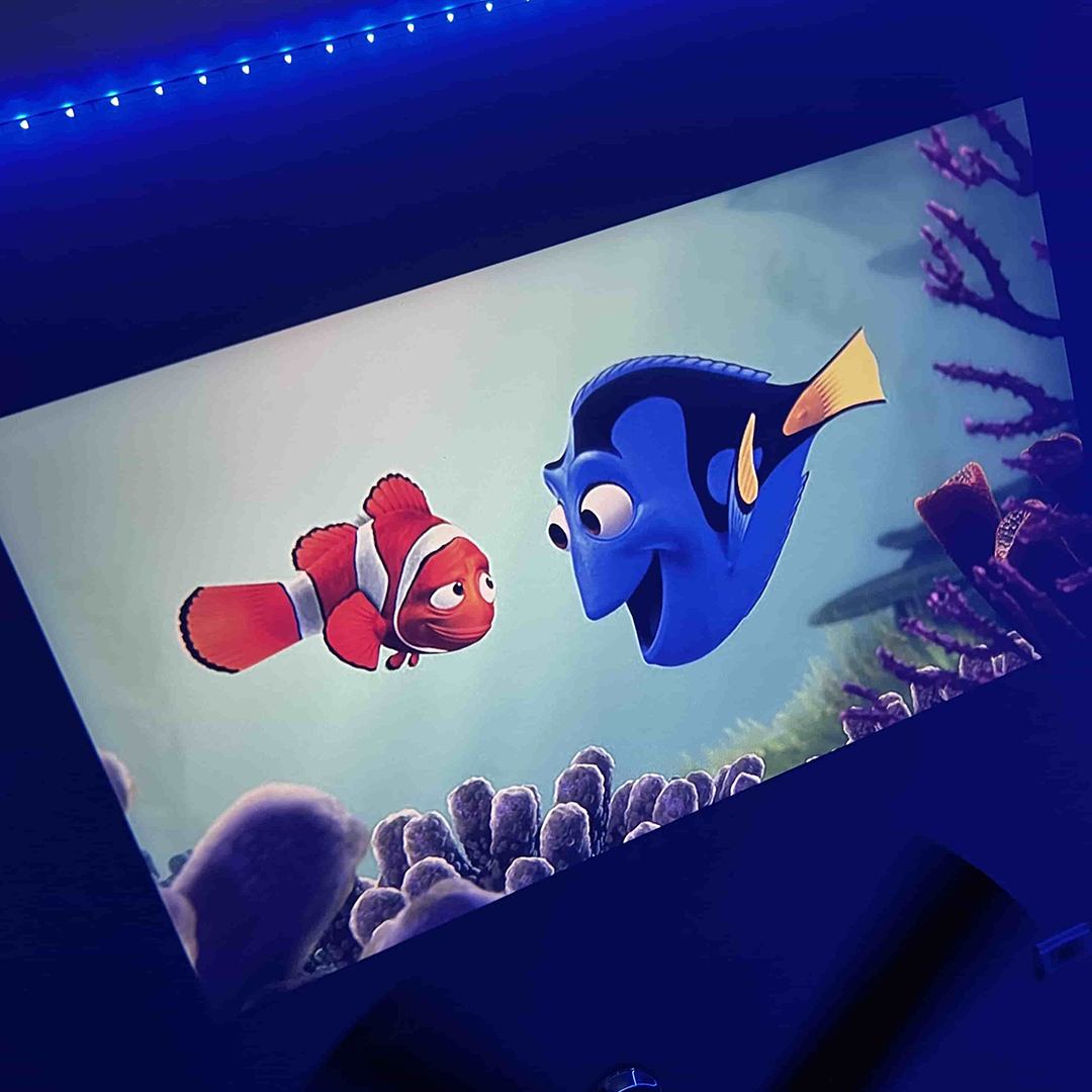 LUUQI Q11 Pocket Projector